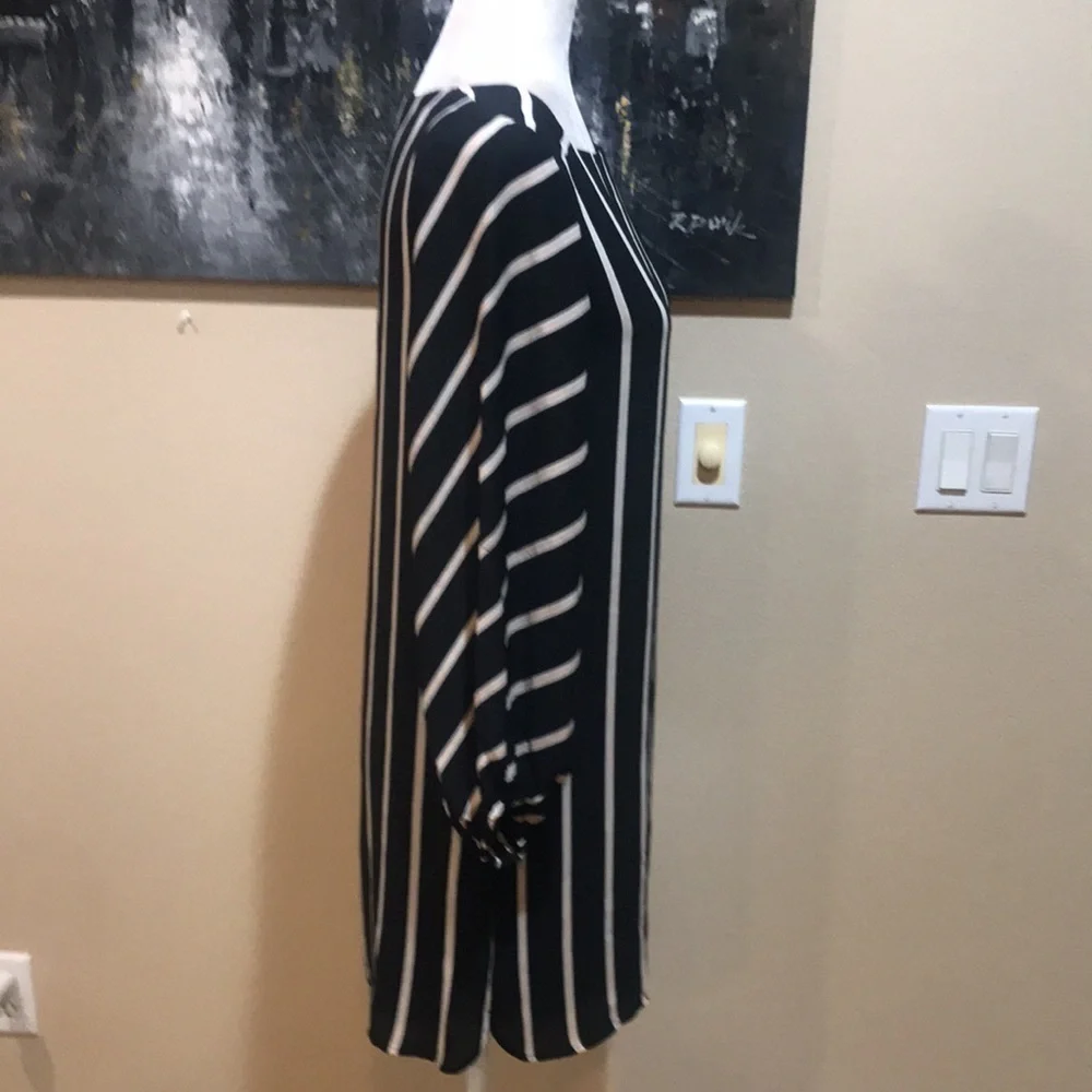 LOFT Black and Tan Striped Dress w/Puffed Side Rounded Hem and Lining-SP